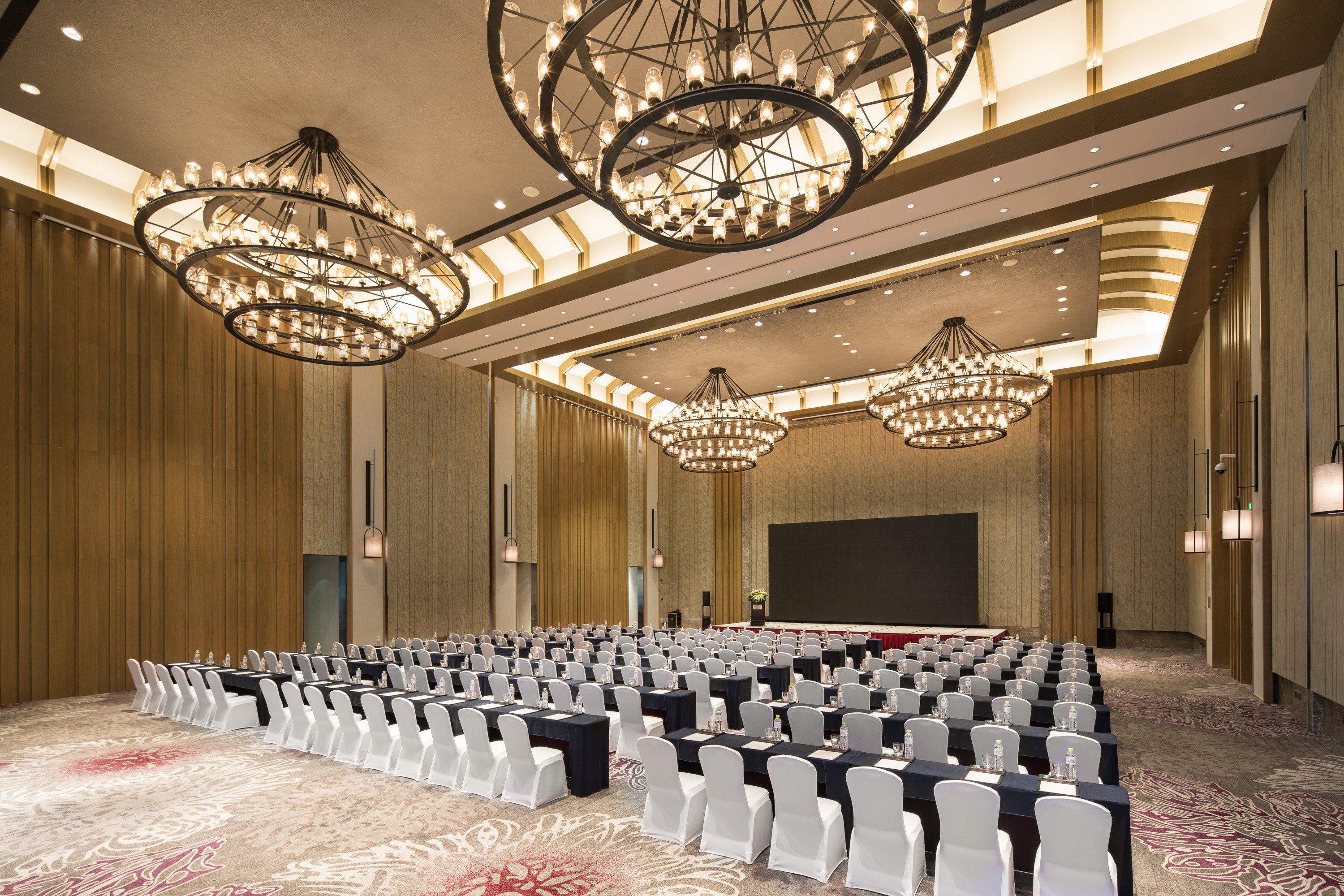 Crowne Plaza Qingdaoorientalmoviemetropolis By Ihg Hotel Bagian luar foto