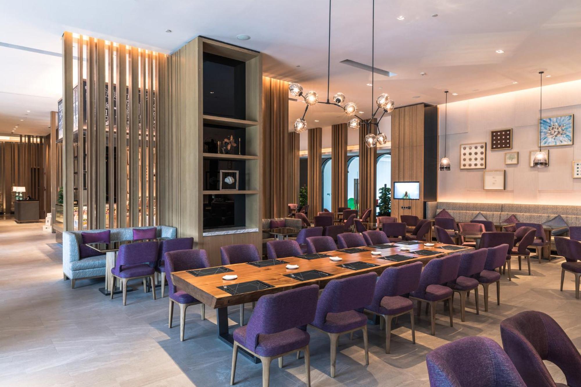 Crowne Plaza Qingdaoorientalmoviemetropolis By Ihg Hotel Bagian luar foto