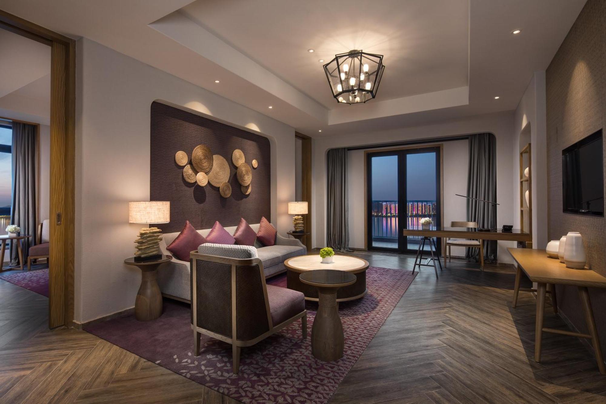Crowne Plaza Qingdaoorientalmoviemetropolis By Ihg Hotel Bagian luar foto